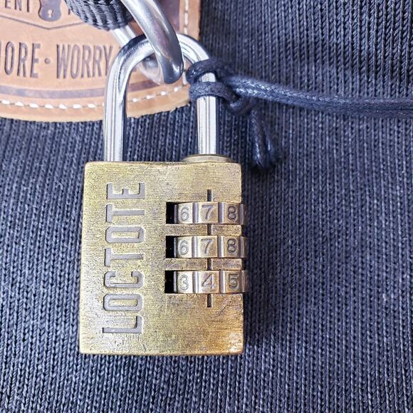 NEW LocTote Flak Sack ll Theft Resitant Backpack - Picture 4 of 13